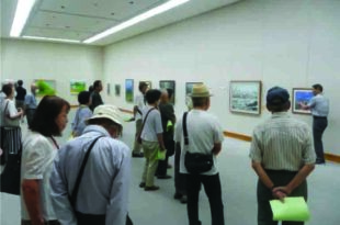 新潟支部展、公募展会場の様子